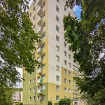 Appartamento Modern With Smart Tv & Wifi Only 500 M From The Sea By Renters *