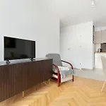 Modern With Smart Tv & Wifi Only 500 M From The Sea By Renters Appartamento *