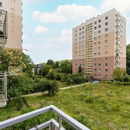 Modern With Smart Tv & Wifi Only 500 M From The Sea By Renters