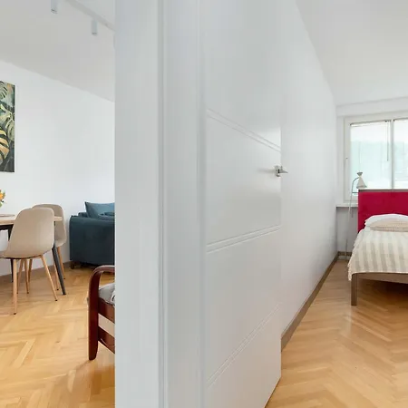 شقة Modern With Smart Tv & Wifi Only 500 M From The Sea By Renters غدينيا