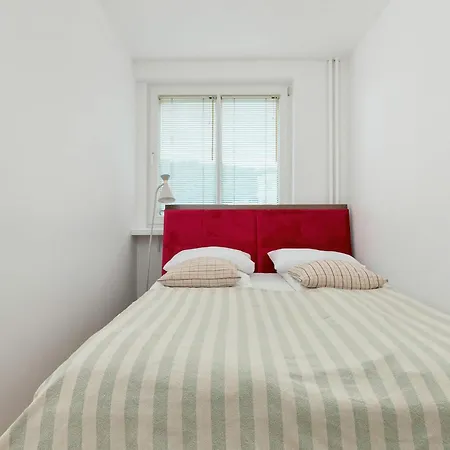 Modern With Smart Tv & Wifi Only 500 M From The Sea By Renters * Gdynia