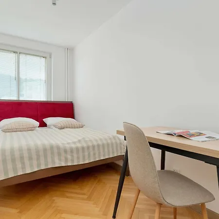Modern With Smart Tv & Wifi Only 500 M From The Sea By Renters Lejlighed