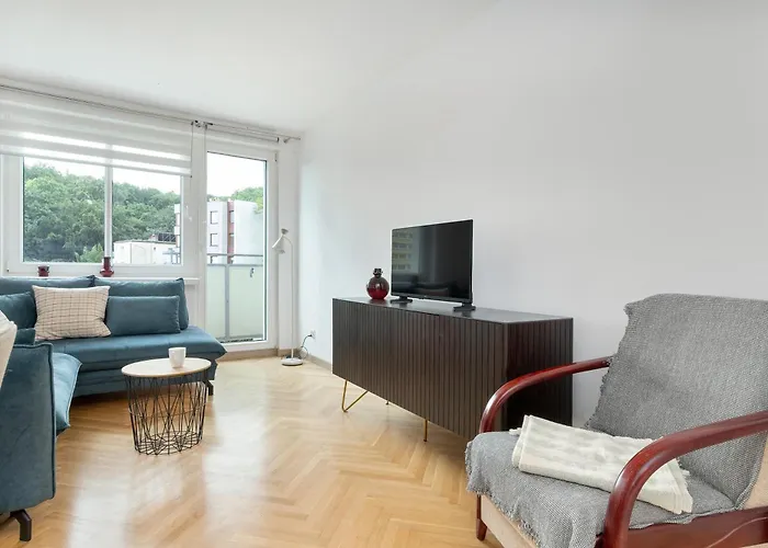 Modern With Smart Tv & Wifi Only 500 M From The Sea By Renters Lägenhet Gdynia